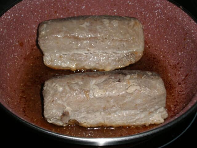 Sofreír los lomos de atún