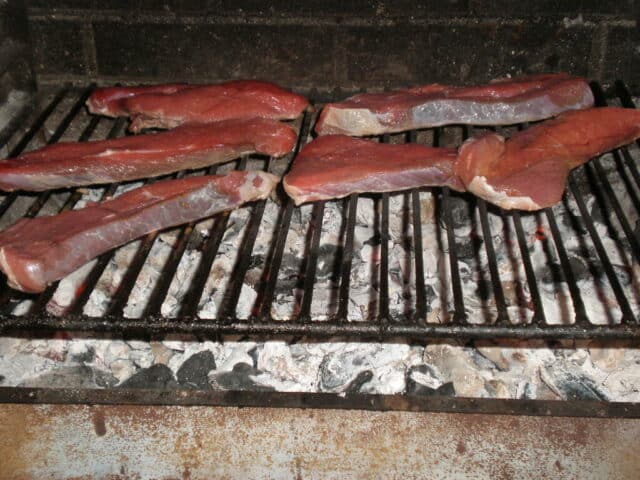 Bistecs de ternera en la barbacoa