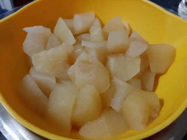 Pera y manzana hervida
