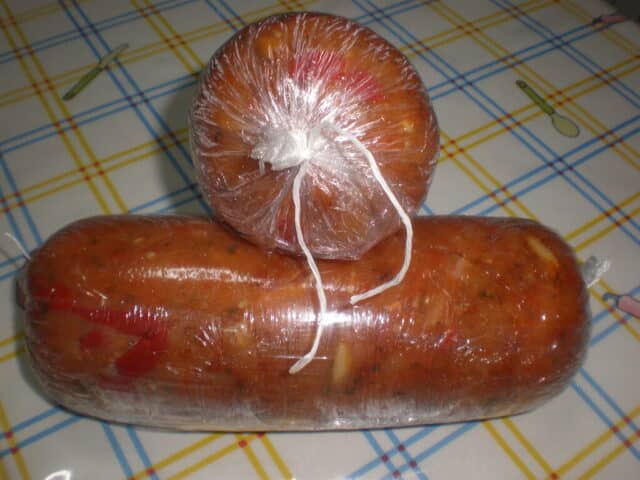 Atar el fiambre casero