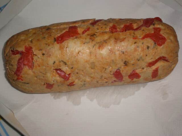 Fiambre casero de pollo y piñones