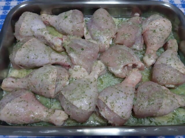 Pollo y papas con salsa verde