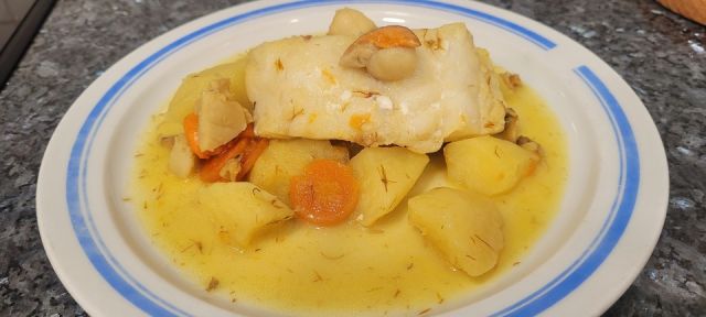 Bacalao con almejas y vieras