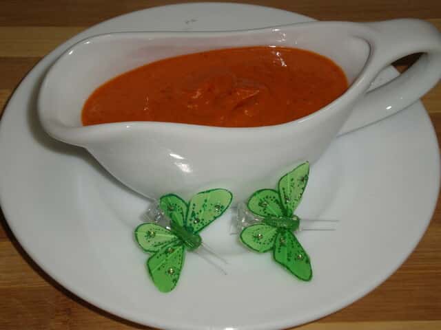 Mojo rojo con pimiento