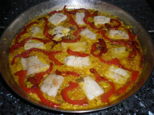 Arroz con bacalao y pimiento rojo