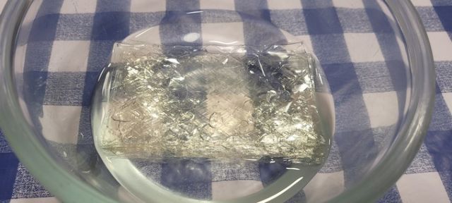 Gelatina en agua