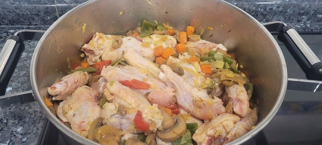 Sofreír el pollo