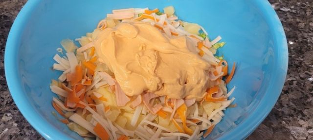 Añadir la salsa rosa Añadir la salsa rosa