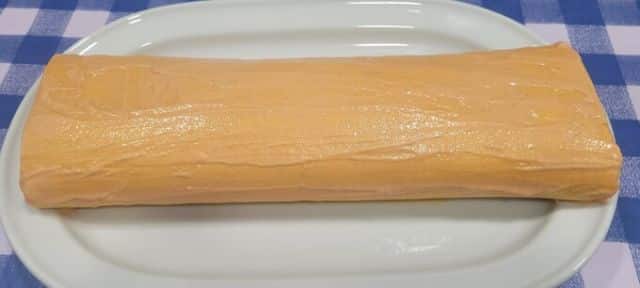 Brazo gitano con salsa rosa Brazo gitano con salsa rosa