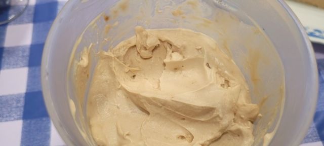 Nata montada con vainilla