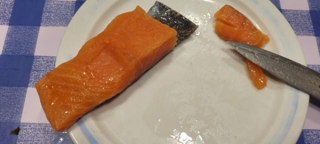 Partir el salmón