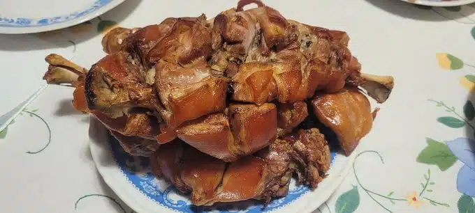 Piernas de lechón al horno Piernas de lechón al horno