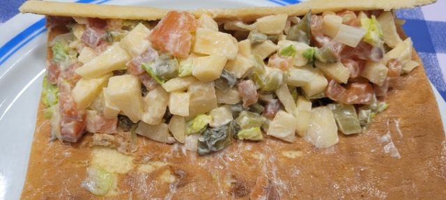 Poner relleno en el bizcocho