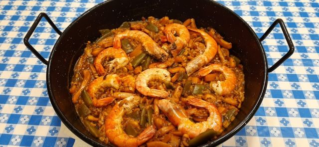 Arroz integral vaporizado con gambones